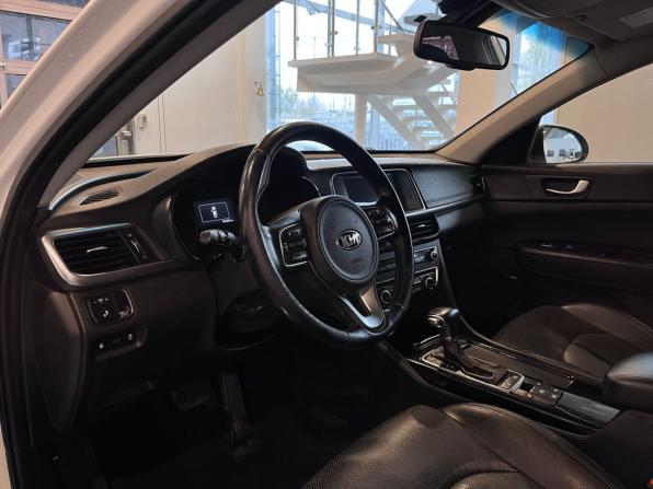 Kia Optima IV с пробегом 2018 года, цена 1 960 000 рублей, 181061 км, седан, Автокод Объявления