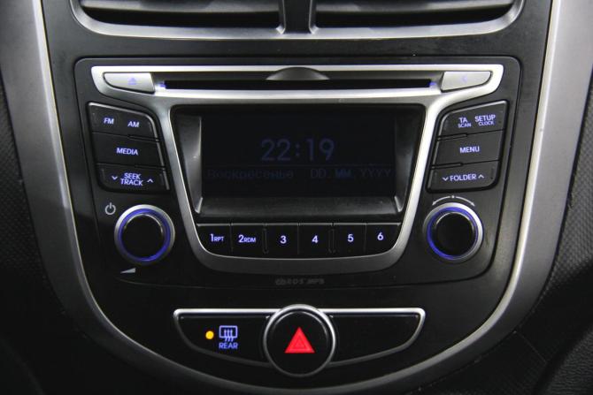 Hyundai Solaris I с пробегом 2013 года, цена 576 000 рублей, 205000 км, седан, Автокод Объявления