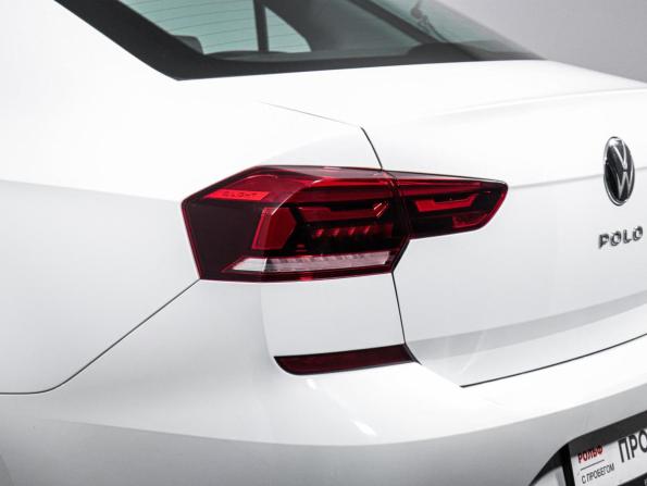 Volkswagen Polo VI с пробегом 2022 года, цена 1 644 000 рублей, 32688 км, лифтбек, Автокод Объявления