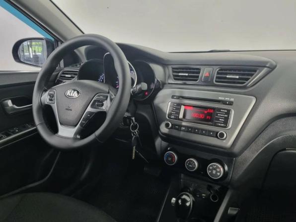 Kia Rio III Рестайлинг с пробегом 2016 года, цена 800 000 рублей, 205170 км, седан, Автокод Объявления