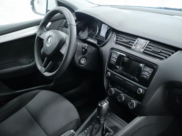 Skoda Octavia III (A7) с пробегом 2015 года, цена 1 284 000 рублей, 129488 км, лифтбек, Автокод Объявления