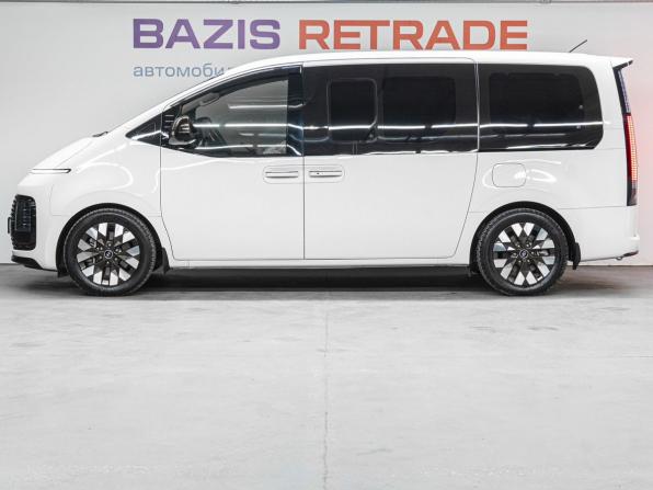 Hyundai Staria I с пробегом 2021 года, цена 3 969 000 рублей, 122769 км, минивэн, Автокод Объявления