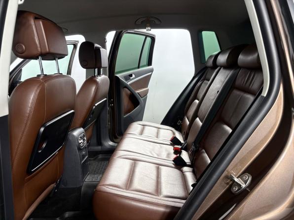 Volkswagen Tiguan I Рестайлинг с пробегом 2015 года, цена 1 730 000 рублей, 190551 км, внедорожник, Автокод Объявления