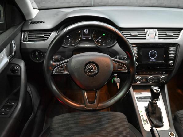 Skoda Octavia III (A7) с пробегом 2013 года, цена 1 400 000 рублей, 191478 км, лифтбек, Автокод Объявления