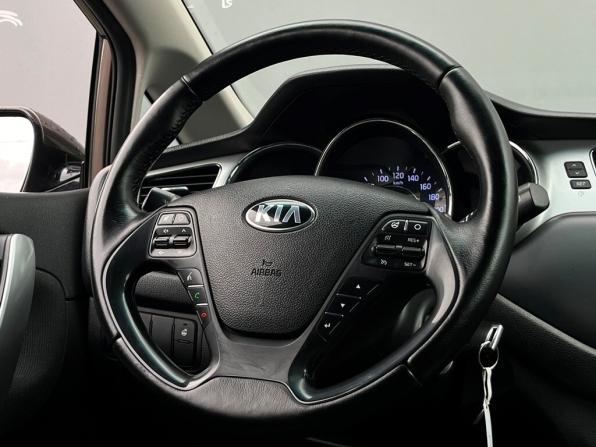 Kia Ceed II с пробегом 2014 года, цена 981 500 рублей, 170253 км, хэтчбек, Автокод Объявления