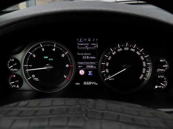 Toyota Land Cruiser 200 Series Рестайлинг 2 с пробегом 2015 года, цена 6 000 000 рублей, 166841 км, внедорожник, Автокод Объявления
