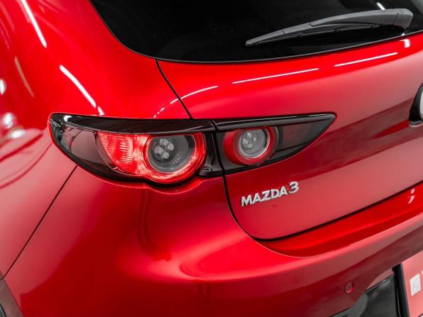 Mazda 3 IV (BP) с пробегом 2019 года, цена 1 750 000 рублей, 49595 км, хэтчбек, Автокод Объявления