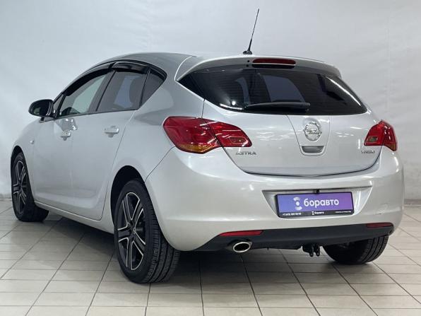 Opel Astra J с пробегом 2011 года, цена 577 000 рублей, 235000 км, хэтчбек, Автокод Объявления