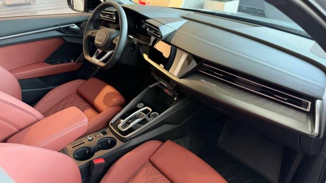 Новый Audi A3 IV (8Y) Рестайлинг 2025 года, цена 4 180 000 рублей, хэтчбек, Автокод Объявления