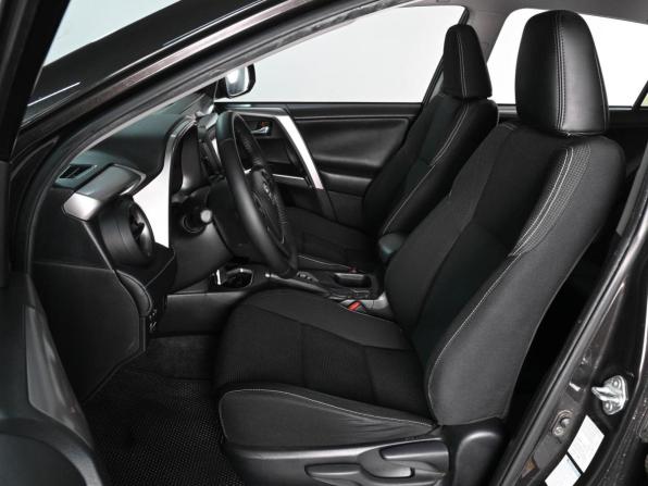 Toyota RAV4 IV (XA40) Рестайлинг с пробегом 2015 года, цена 2 569 000 рублей, 167984 км, внедорожник, Автокод Объявления
