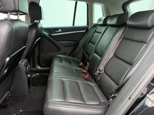 Volkswagen Tiguan I Рестайлинг с пробегом 2011 года, цена 950 000 рублей, 238485 км, внедорожник, Автокод Объявления