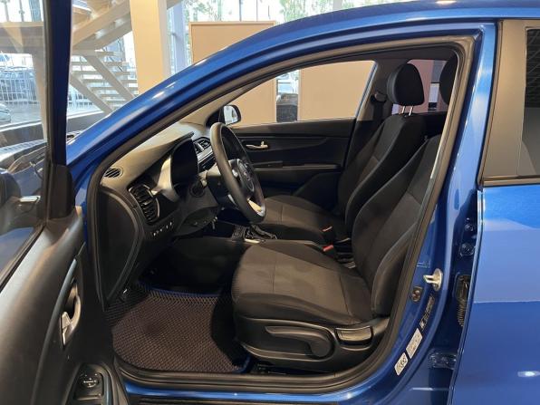 Kia Rio IV Рестайлинг с пробегом 2021 года, цена 1 385 000 рублей, 98097 км, седан, Автокод Объявления