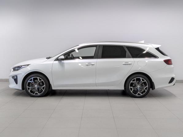 Kia Ceed III с пробегом 2021 года, цена 2 220 000 рублей, 63406 км, универсал, Автокод Объявления