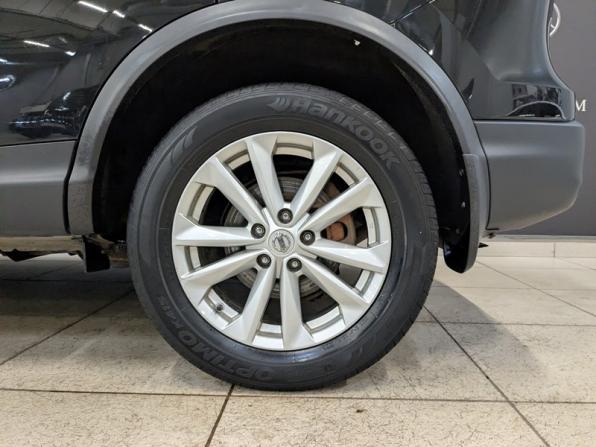 Nissan Qashqai II с пробегом 2017 года, цена 1 800 000 рублей, 59300 км, внедорожник, Автокод Объявления