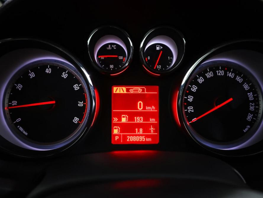Opel Astra J Рестайлинг Москва  - изображение 16