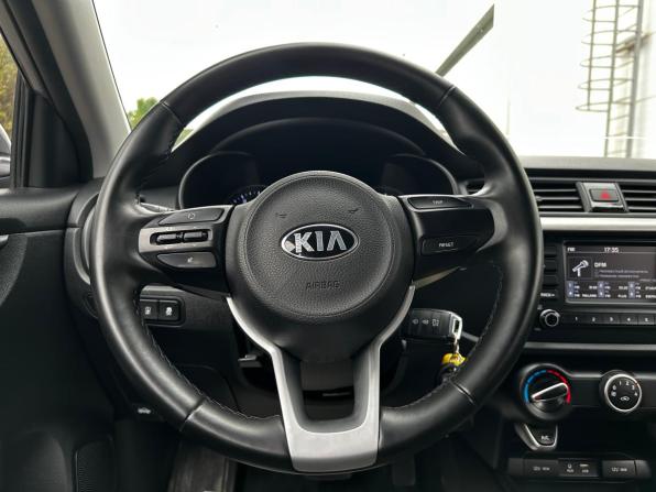 Kia Rio IV с пробегом 2018 года, цена 1 325 000 рублей, 139796 км, седан, Автокод Объявления