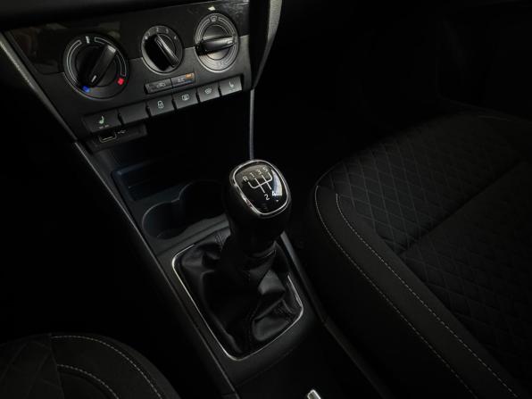 Skoda Rapid I Рестайлинг с пробегом 2018 года, цена 1 200 000 рублей, 140847 км, лифтбек, Автокод Объявления
