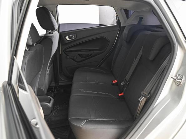 Ford Fiesta Mk6 Рестайлинг с пробегом 2016 года, цена 967 000 рублей, 54966 км, хэтчбек, Автокод Объявления