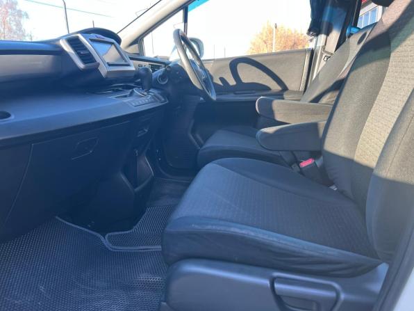 Honda Freed I Рестайлинг с пробегом 2012 года, цена 1 169 300 рублей, 191400 км, компактвэн, Автокод Объявления