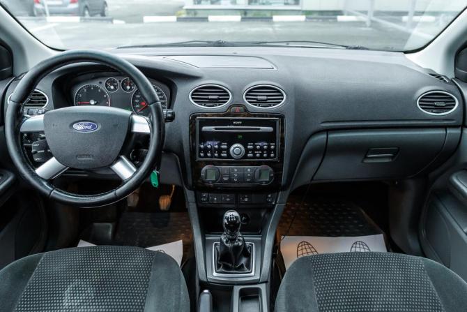 Ford Focus II с пробегом 2005 года, цена 279 000 рублей, 240493 км, седан, Автокод Объявления