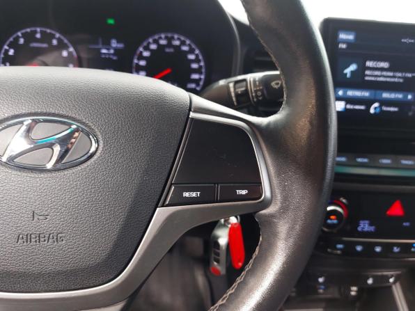 Hyundai Solaris II Рестайлинг с пробегом 2021 года, цена 1 320 000 рублей, 146300 км, седан, Автокод Объявления