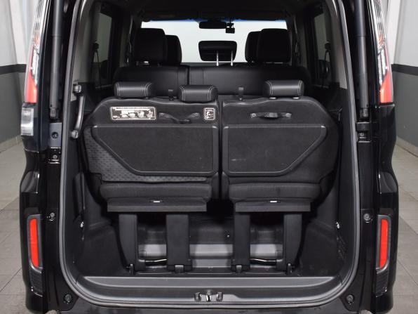 Honda Stepwgn V с пробегом 2016 года, цена 1 964 995 рублей, 81139 км, минивэн, Автокод Объявления