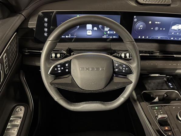 Exeed LX I Рестайлинг 2 с пробегом 2024 года, цена 2 499 800 рублей, 11500 км, внедорожник, Автокод Объявления