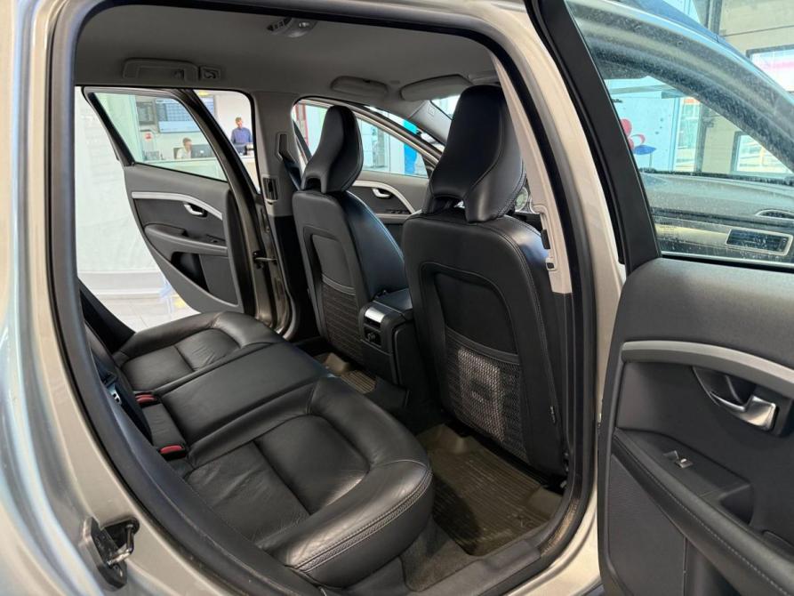 Volvo XC70 II Орел  - изображение 8
