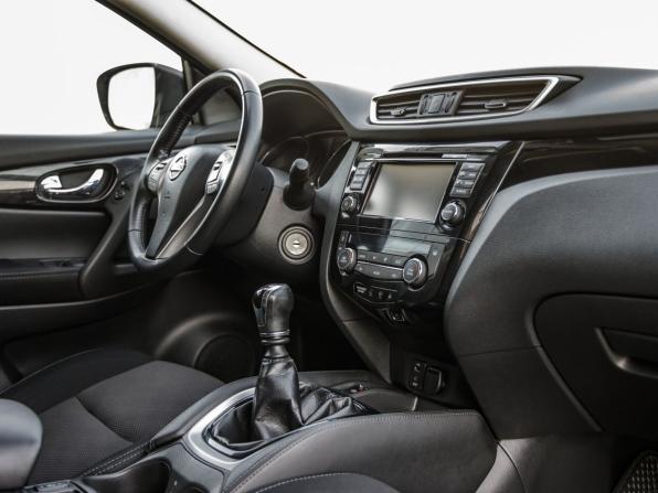 Nissan Qashqai II с пробегом 2017 года, цена 1 698 000 рублей, 111242 км, внедорожник, Автокод Объявления