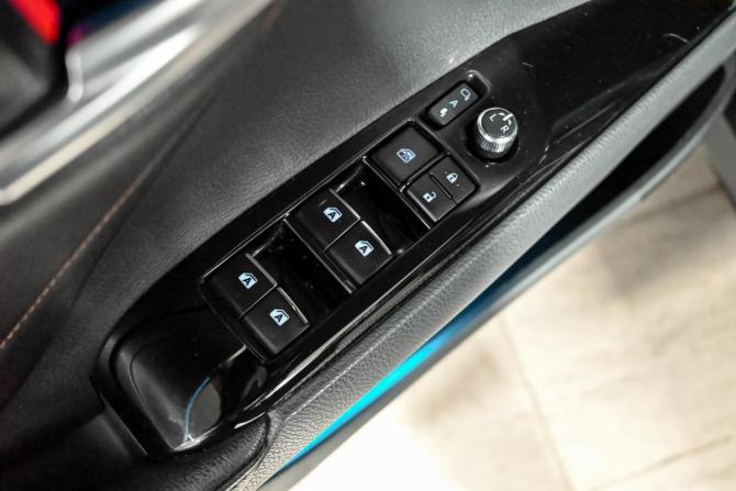 Toyota Camry VIII (XV70) с пробегом 2019 года, цена 2 950 000 рублей, 168299 км, седан, Автокод Объявления