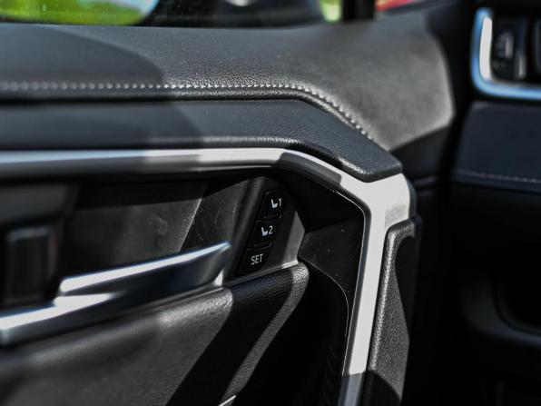 Toyota RAV4 IV (XA40) Рестайлинг с пробегом 2019 года, цена 2 966 000 рублей, 98876 км, внедорожник, Автокод Объявления