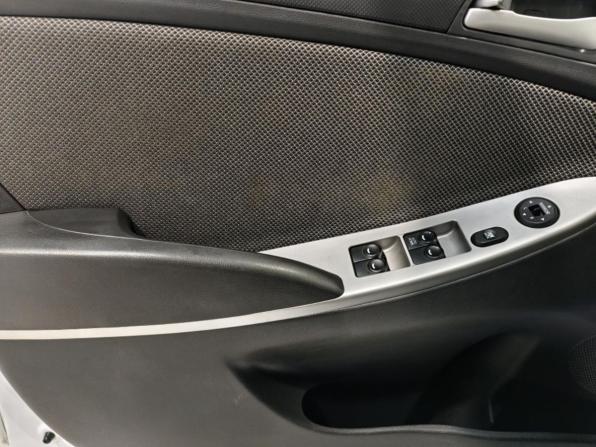 Hyundai Solaris I с пробегом 2014 года, цена 748 000 рублей, 164535 км, седан, Автокод Объявления