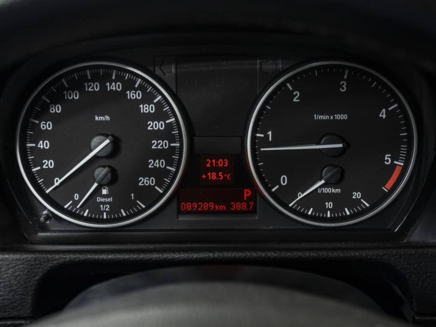BMW X1 I (E84) Рестайлинг Москва  - изображение 12