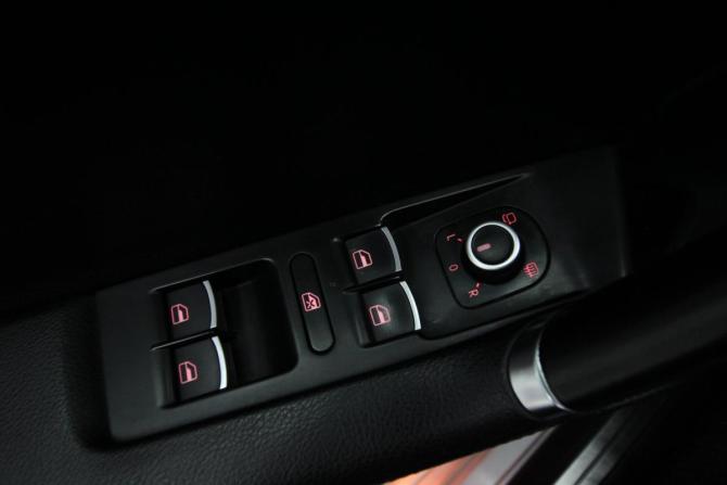 Volkswagen Passat B7 с пробегом 2013 года, цена 1 200 000 рублей, 228000 км, универсал, Автокод Объявления