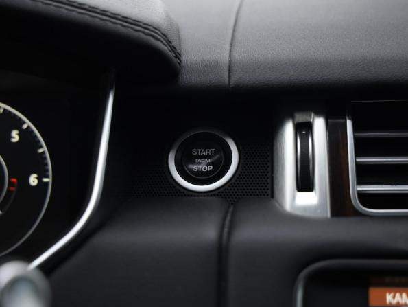 Land Rover Range Rover IV с пробегом 2017 года, цена 3 910 599 рублей, 236925 км, внедорожник, Автокод Объявления