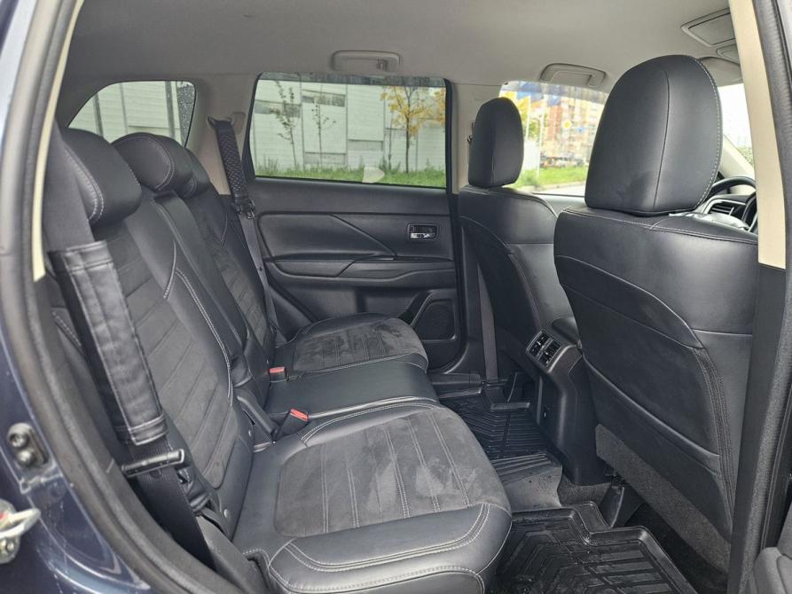 Mitsubishi Outlander III Рестайлинг 3 Санкт-Петербург  - изображение 12