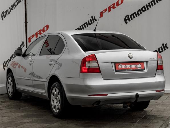 Skoda Octavia II (A5) Рестайлинг с пробегом 2009 года, цена 700 000 рублей, 244676 км, лифтбек, Автокод Объявления