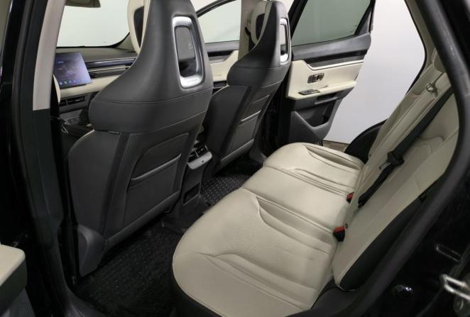 JETOUR DASHING I с пробегом 2023 года, цена 1 600 000 рублей, 93760 км, внедорожник, Автокод Объявления