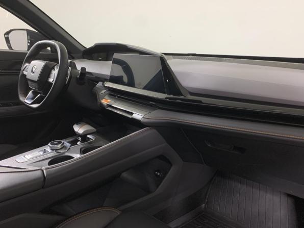 Changan UNI-V I с пробегом 2023 года, цена 2 040 000 рублей, 49742 км, лифтбек, Автокод Объявления