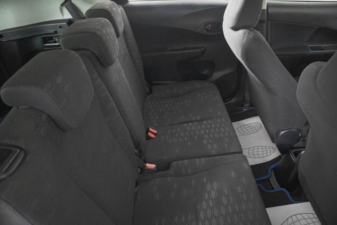 Toyota Ractis II с пробегом 2012 года, цена 919 000 рублей, 30000 км, хэтчбек, Автокод Объявления