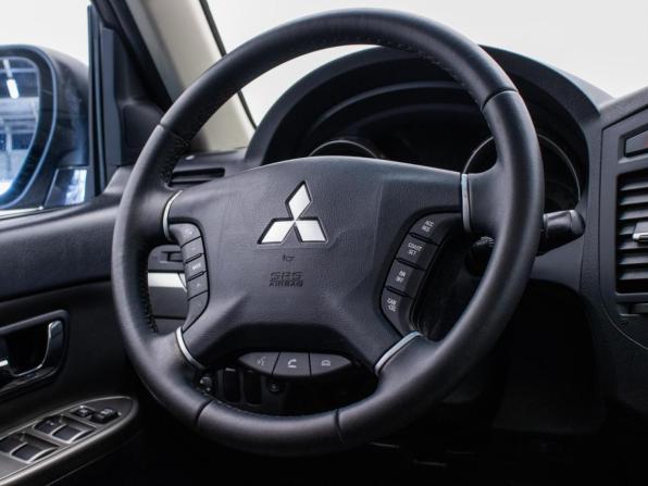 Mitsubishi Pajero IV Рестайлинг 1 с пробегом 2012 года, цена 1 974 000 рублей, 268277 км, внедорожник, Автокод Объявления