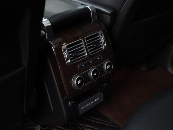 Land Rover Range Rover IV с пробегом 2017 года, цена 3 910 599 рублей, 236925 км, внедорожник, Автокод Объявления