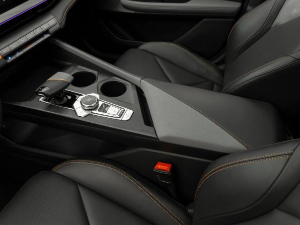 Changan UNI-V I с пробегом 2023 года, цена 2 280 000 рублей, 47000 км, лифтбек, Автокод Объявления