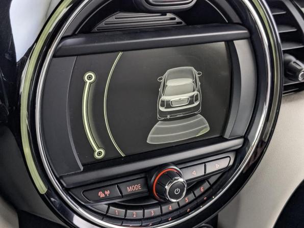 Mini Hatch III (F55/F56) с пробегом 2016 года, цена 2 010 000 рублей, 68903 км, хэтчбек, Автокод Объявления