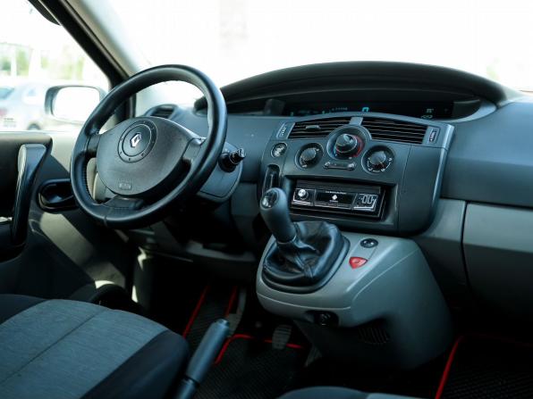 Renault Scenic II с пробегом 2005 года, цена 379 000 рублей, 171000 км, компактвэн, Автокод Объявления