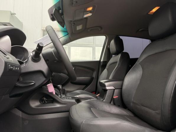 Hyundai ix35 I Рестайлинг с пробегом 2013 года, цена 1 235 000 рублей, 233802 км, внедорожник, Автокод Объявления