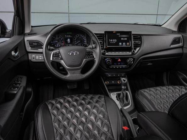 Hyundai Solaris II Рестайлинг с пробегом 2021 года, цена 1 865 000 рублей, 57021 км, седан, Автокод Объявления