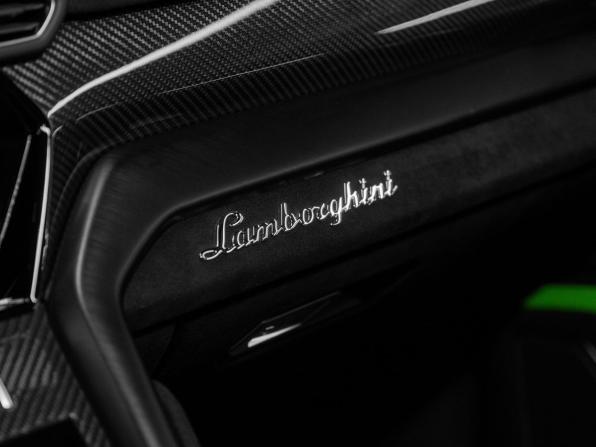 Lamborghini Urus I Рестайлинг с пробегом 2023 года, цена 33 500 000 рублей, 10355 км, внедорожник, Автокод Объявления
