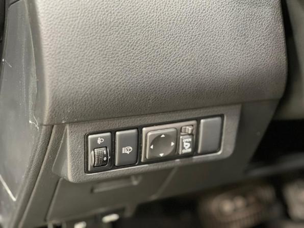 Nissan Tiida I Рестайлинг с пробегом 2011 года, цена 609 000 рублей, 230000 км, хэтчбек, Автокод Объявления