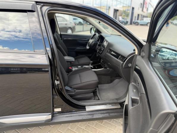 Mitsubishi Outlander III Рестайлинг 3 с пробегом 2019 года, цена 2 100 000 рублей, 104101 км, внедорожник, Автокод Объявления